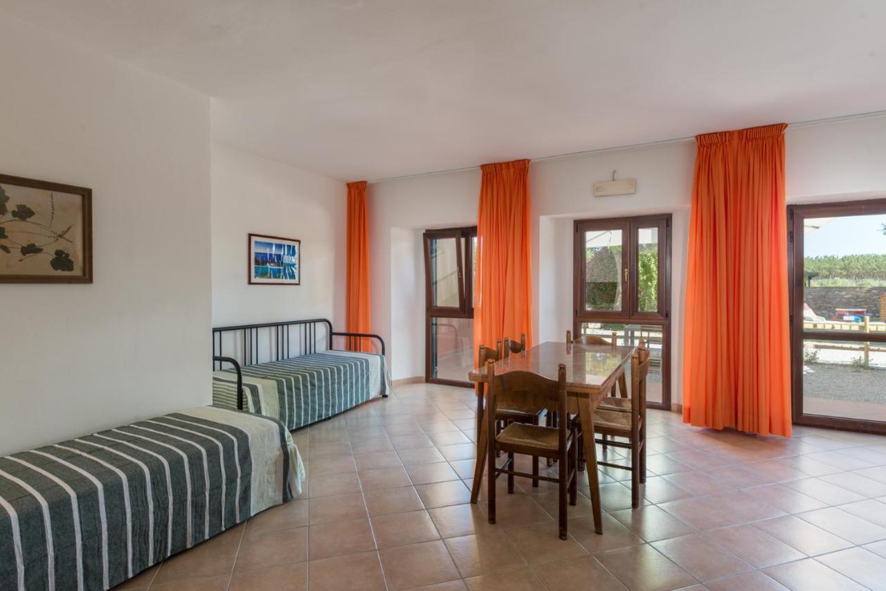 Agriturismo Le Vecchie Scuole Campiglia Marittima Dış mekan fotoğraf